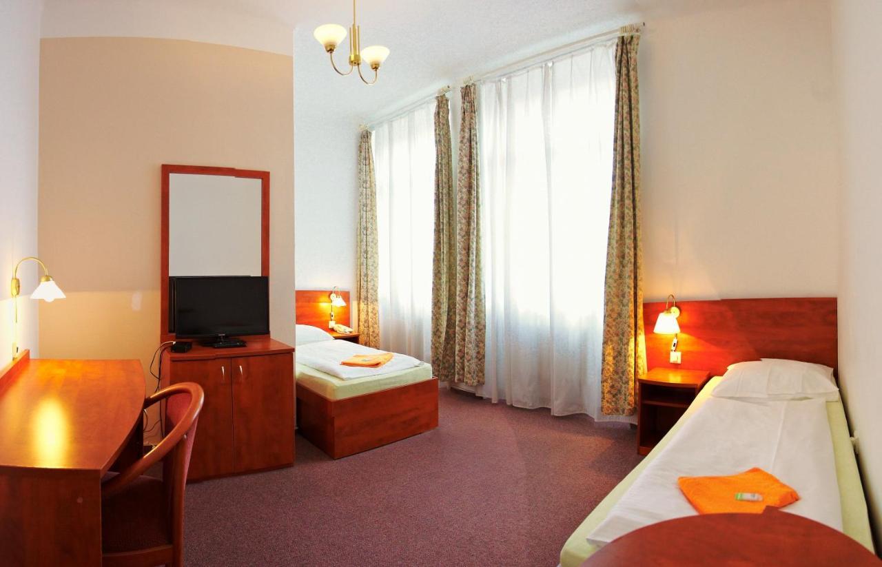 Wellness Hotel Central Klatovy Dış mekan fotoğraf