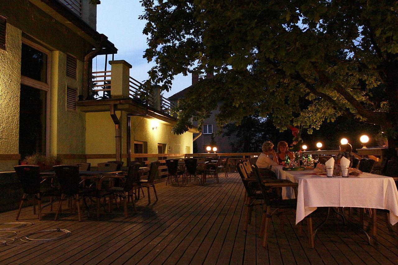 Wellness Hotel Central Klatovy Dış mekan fotoğraf